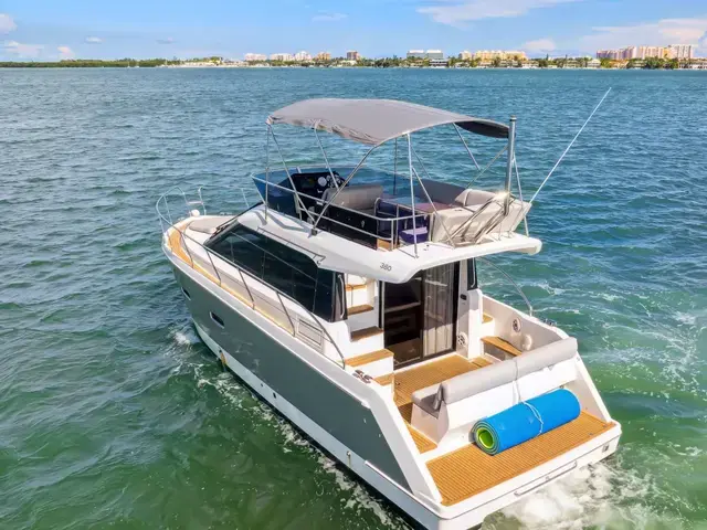 Sealine F 380