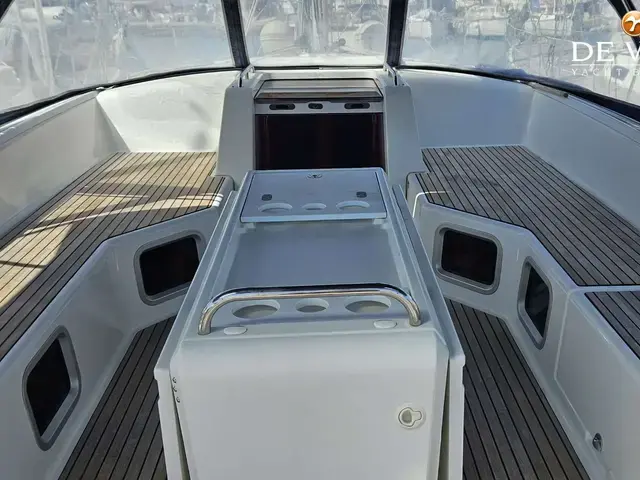 Jeanneau Yachts 54