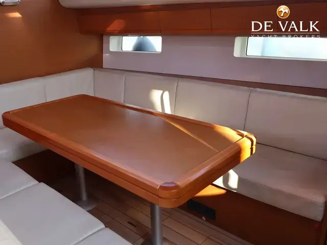 Jeanneau Yachts 54