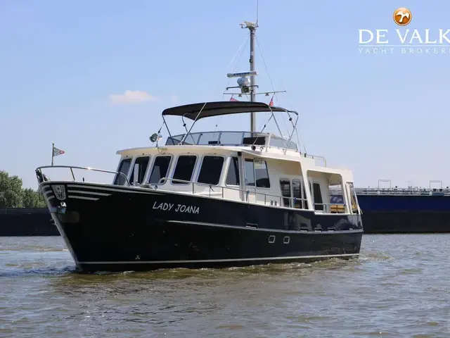 De Alm Almtrawler 1530