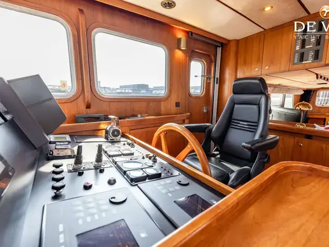 Altena Blue Water Trawler 58