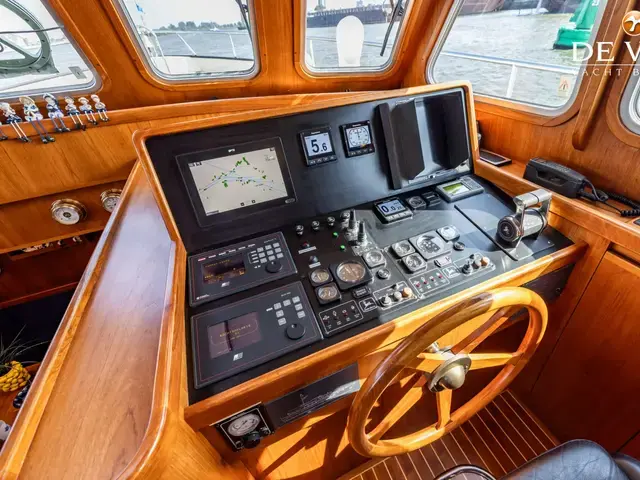 Altena Blue Water Trawler 58