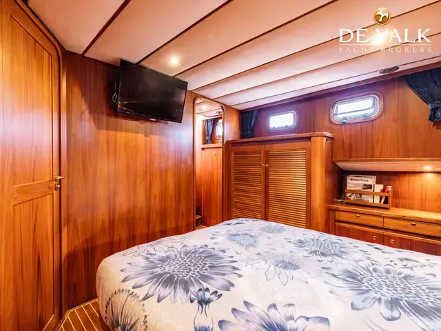 Altena Blue Water Trawler 58