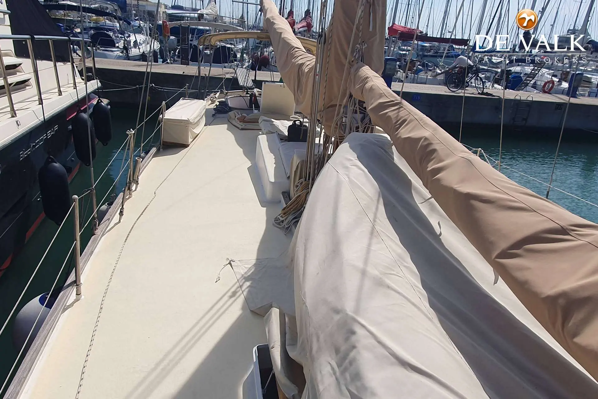 1984 Solid schooner