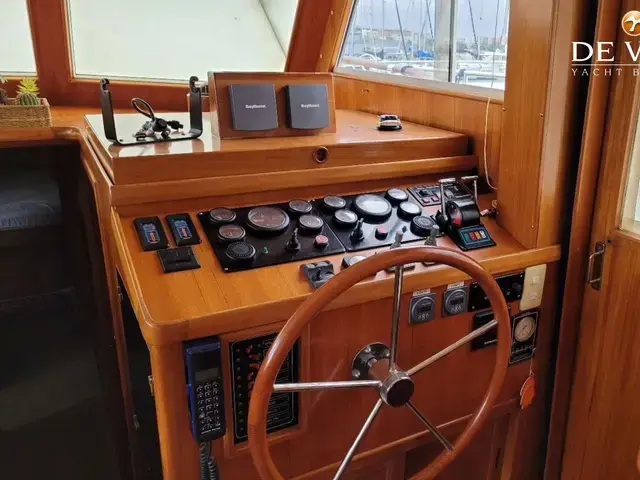 Hampton 50' Europa