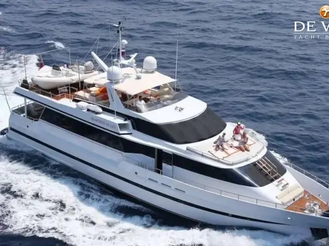 Heesen 30 M