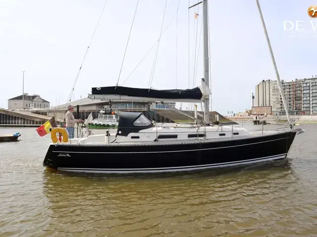 Hanse 371