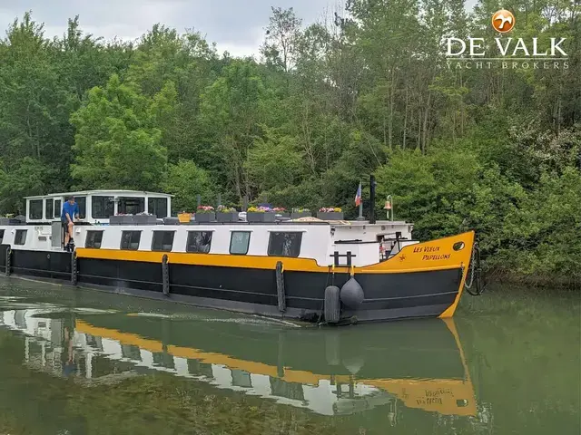 Houseboat 22 Meter