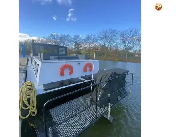 Houseboat 22 Meter