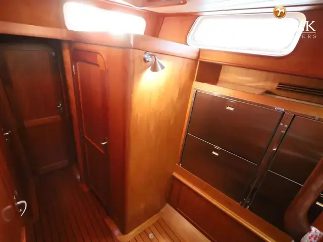 Robert Clark 64 Pilothouse