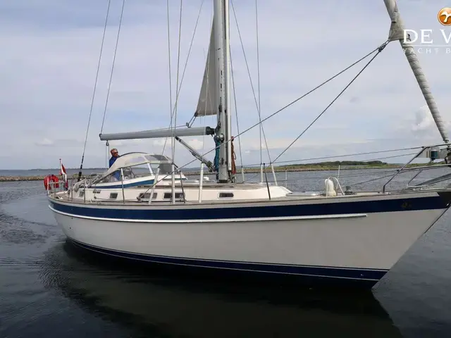 Hallberg-Rassy 42 F