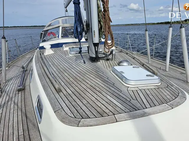 Hallberg-Rassy 42 F