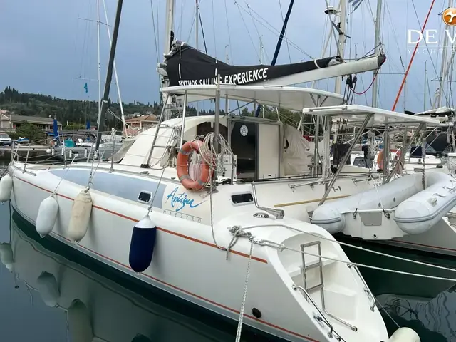 Fountaine Pajot Antigua 37