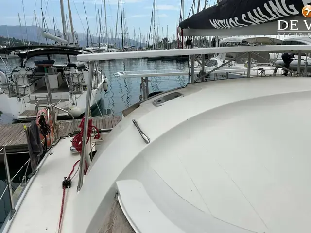 Fountaine Pajot Antigua 37