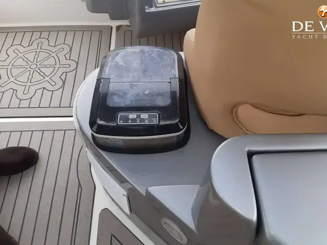 Ferretti Yachts 46