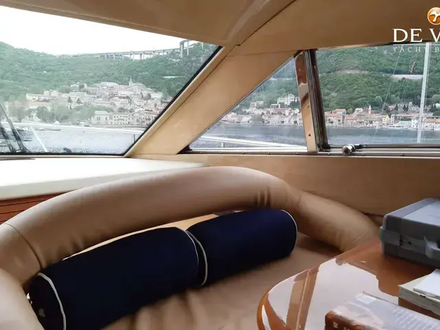 Ferretti Yachts 46