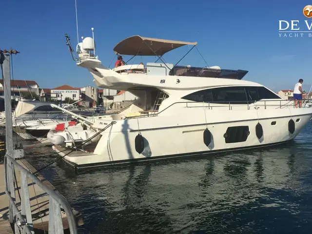 Ferretti Yachts 510