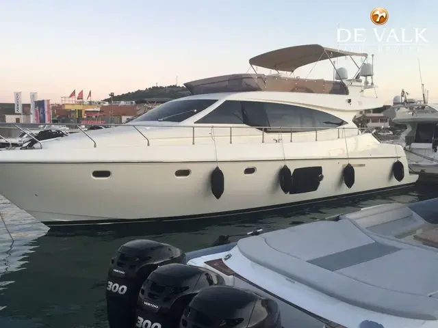 Ferretti Yachts 510