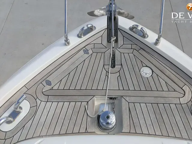 Ferretti Yachts 510