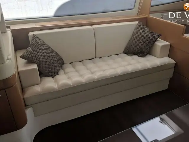 Ferretti Yachts 510