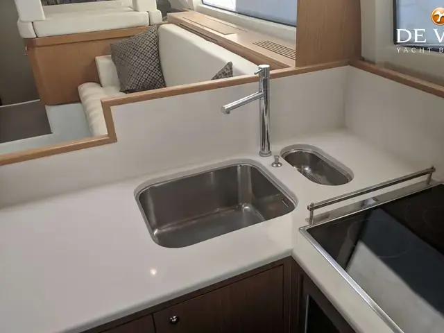 Ferretti Yachts 510