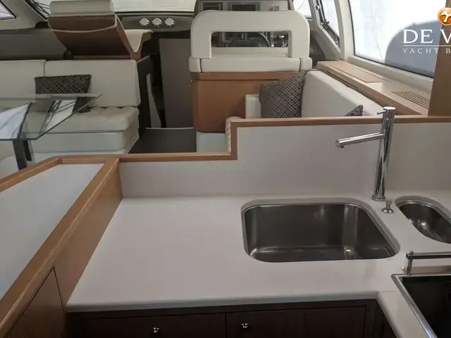 Ferretti Yachts 510