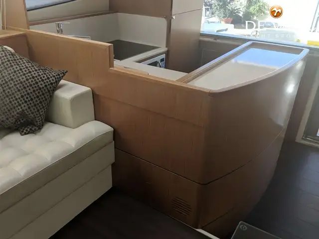 Ferretti Yachts 510