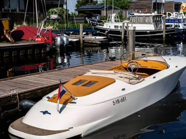 Seven Seas Yachts Venus Speedster