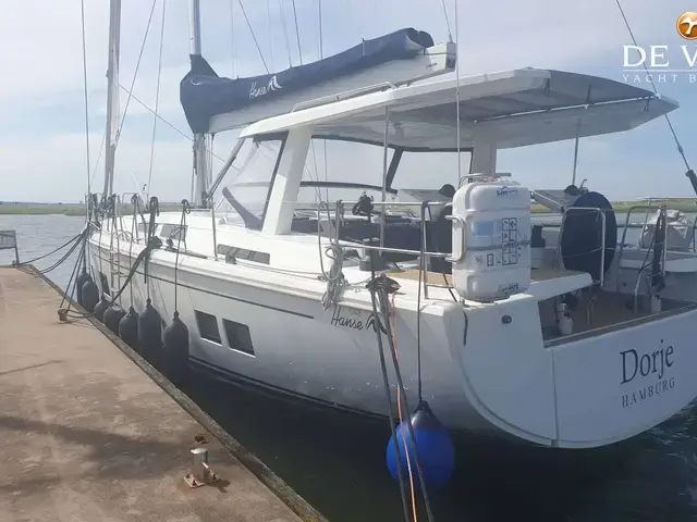 Hanse 548