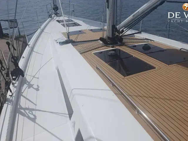 Hanse 548