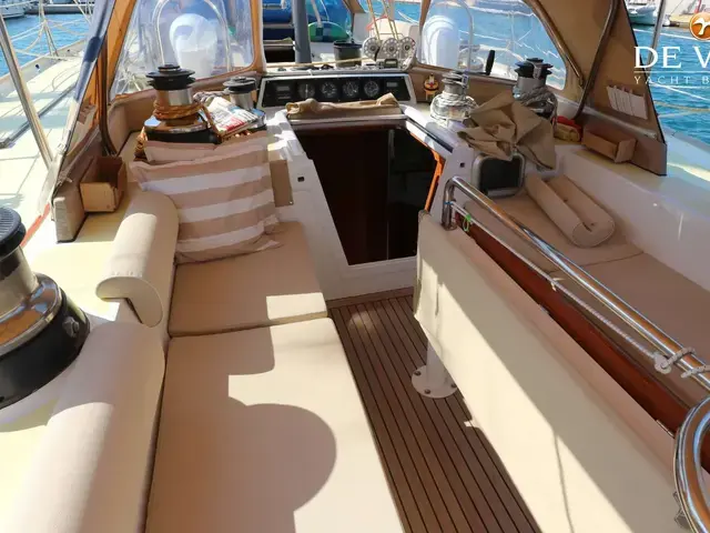 Royal Huisman 76' Flyer