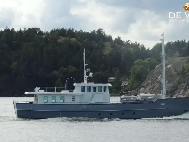 Explorer Expedition Vessel 85