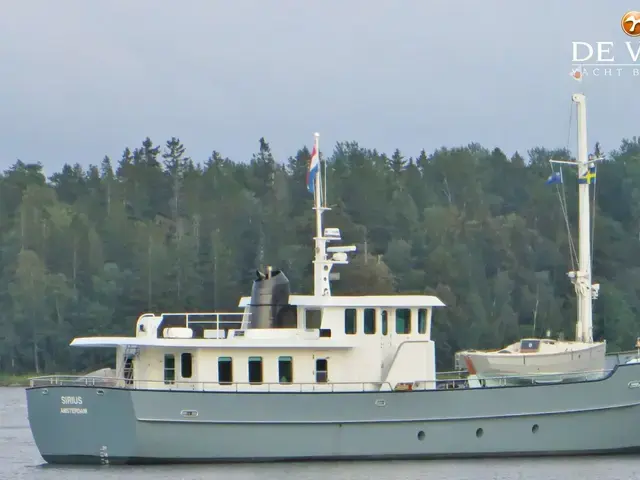 Explorer Expedition Vessel 85