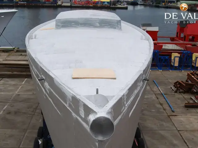 Hoek Pilot Cutter 77