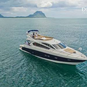 2011 Sunseeker Manhattan 63