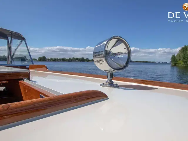 Feadship Van Lent