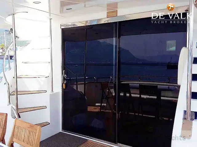 Elegance 76