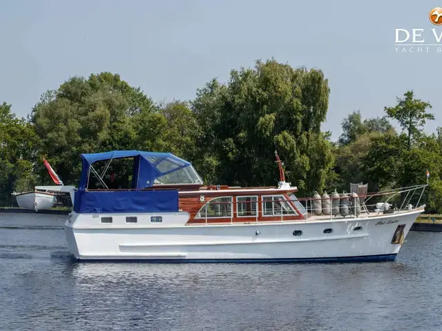 Feadship Van Lent