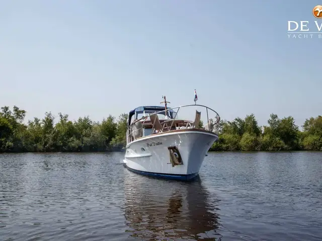 Feadship Van Lent