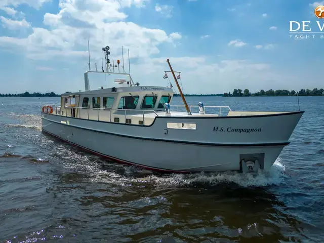 Houseboat MS COMPAGNON