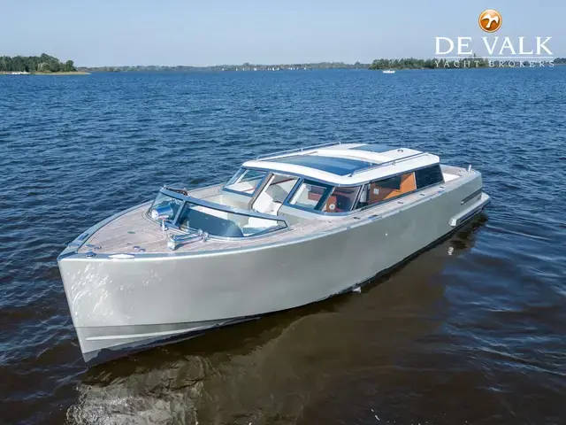 Custom Reliant X40 T Limousine Tender Taxiboat