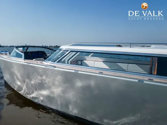 Custom Reliant X40 T Limousine Tender Taxiboat