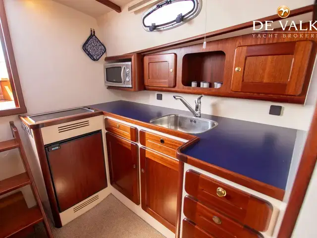 Makma Cabin Cruiser 34