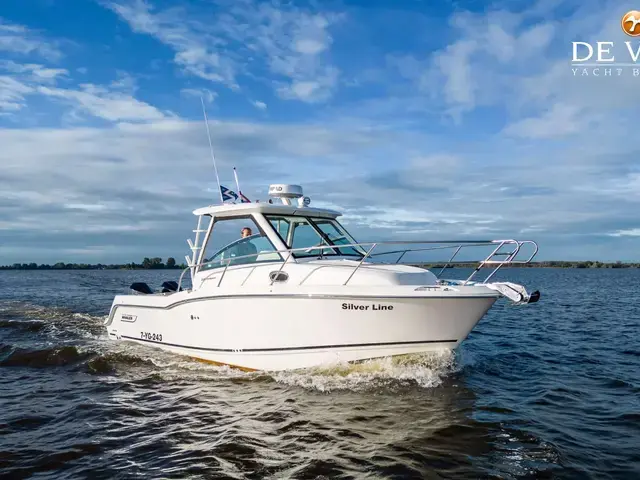 Boston Whaler 285 Conquest Pilothouse