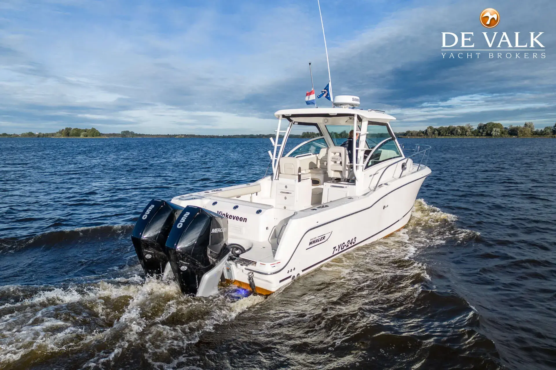 2022 Boston Whaler 285 conquest pilothouse