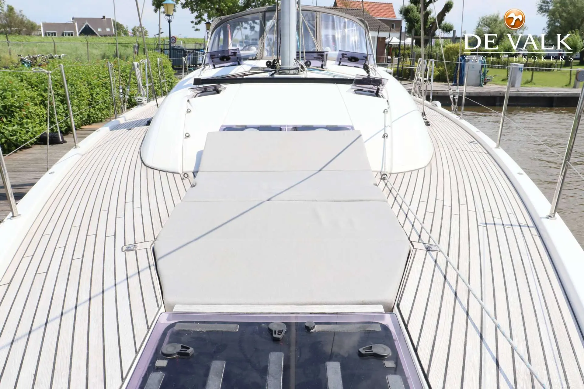 2016 Jeanneau yachts 54