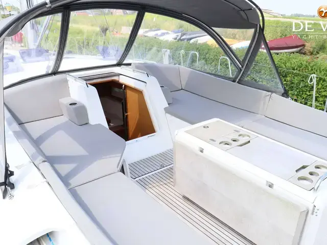 Jeanneau Yachts 54