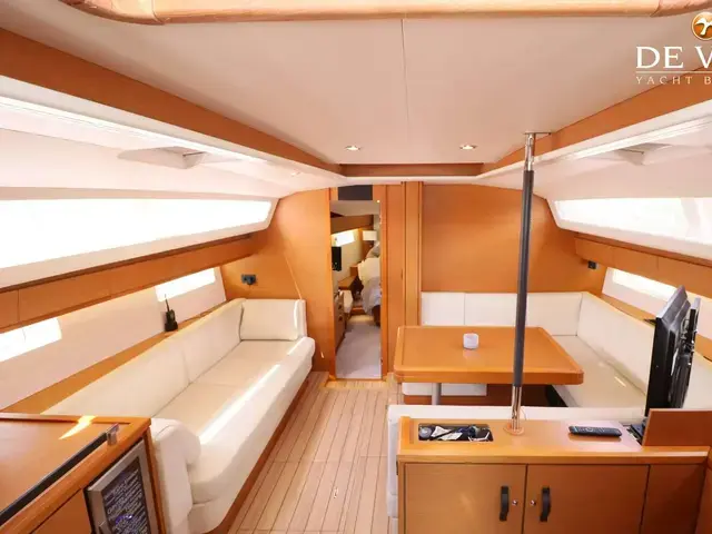 Jeanneau Yachts 54