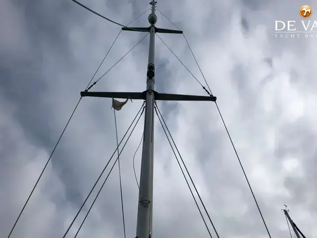 Hallberg Rassy 34