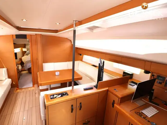 Jeanneau Yachts 54